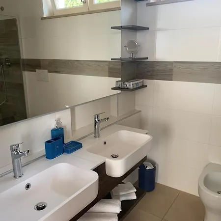 מלון Lido 3*