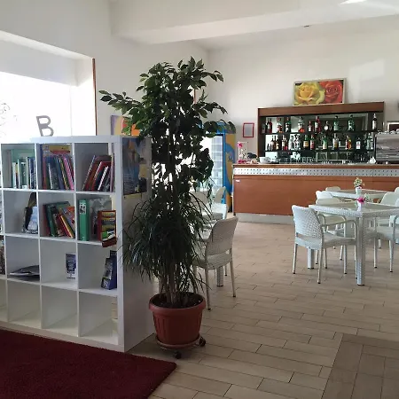 מלון Lido